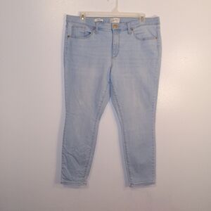 Universal Thread Light Blue Skinny Jeans